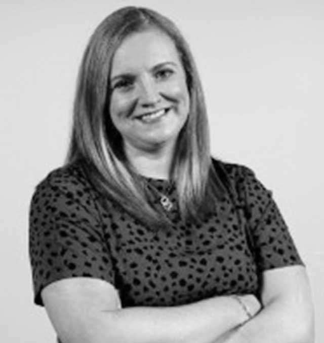 SarahFawcett A black and white photo of Sarah Fawcett